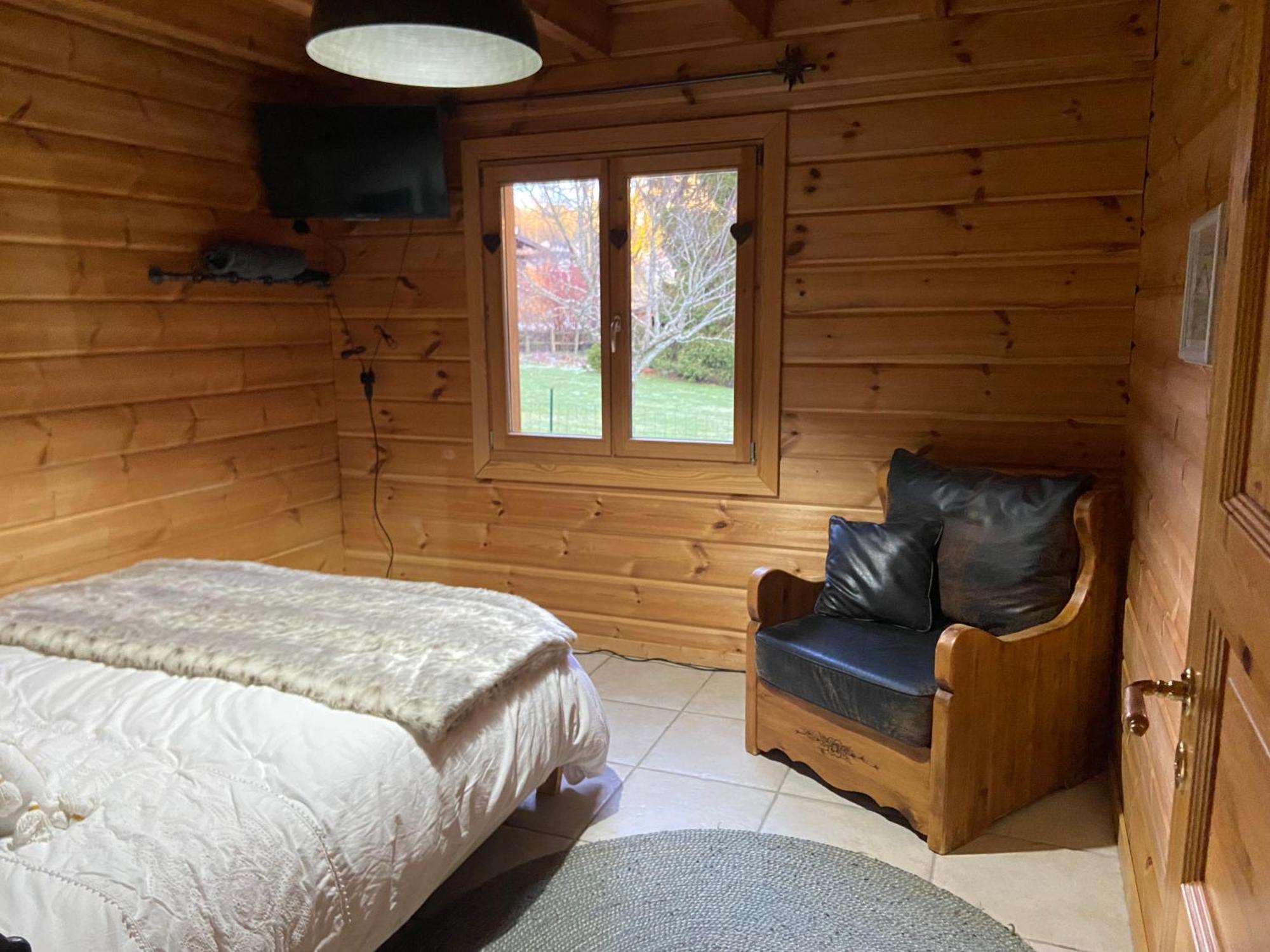 Les Savagnieres - Chambre Chez L Habitant Saint-Imier Exterior foto