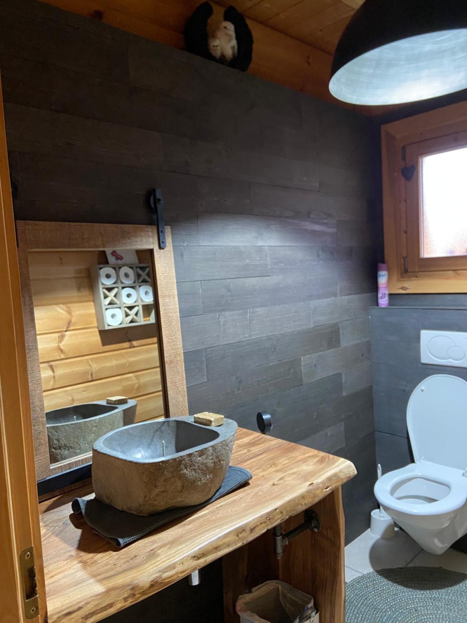 Les Savagnieres - Chambre Chez L Habitant Saint-Imier Exterior foto